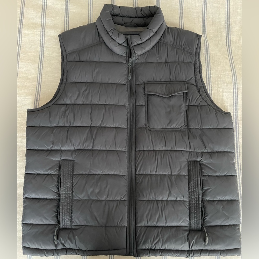 G.H. Bass Mens Insulated Puffer Vest